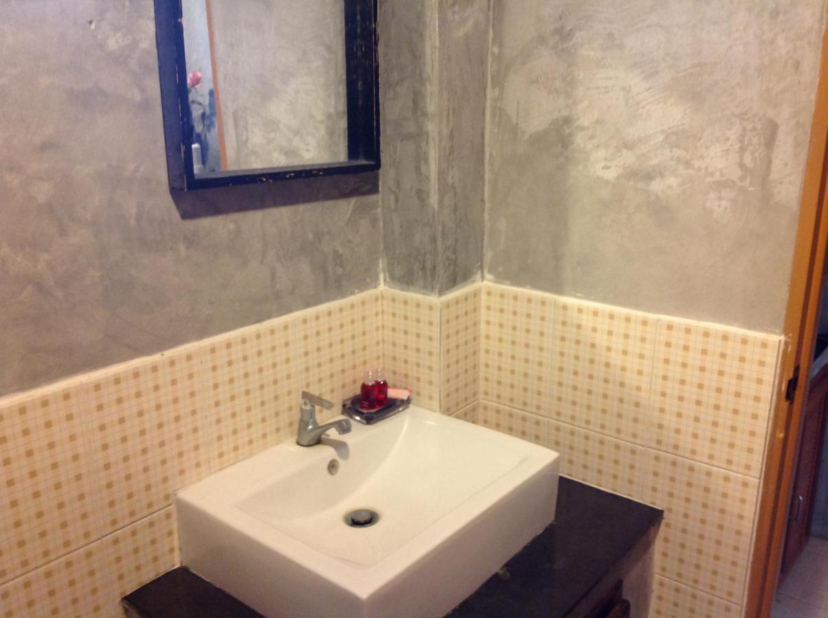 Waikiki Beach Garden Resort Ban Nua Екстер'єр фото