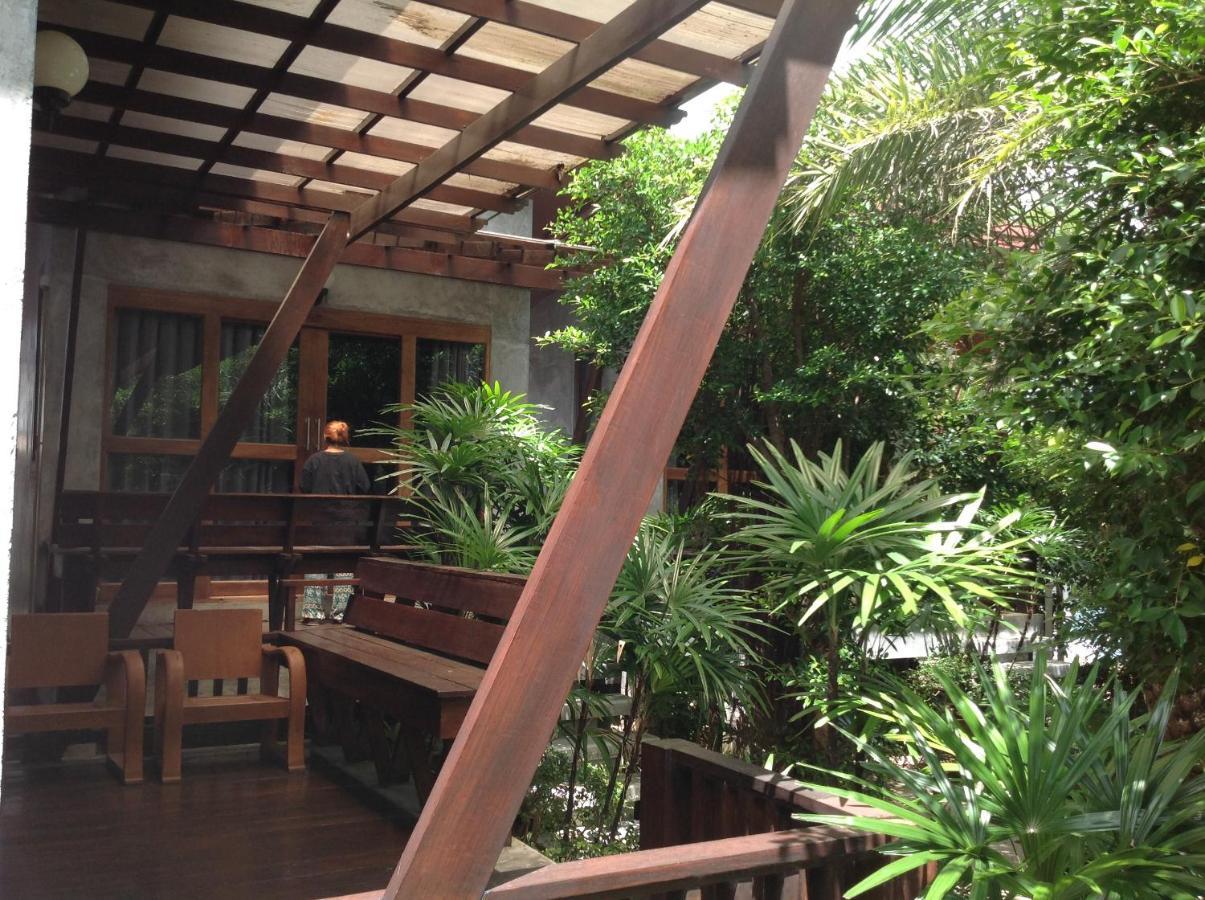 Waikiki Beach Garden Resort Ban Nua Екстер'єр фото